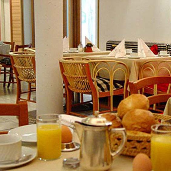 โรงแรมแอคเนสโฮฟ เนือร์นแบร์ค Nuremberg ร้านอาหาร รูปภาพ