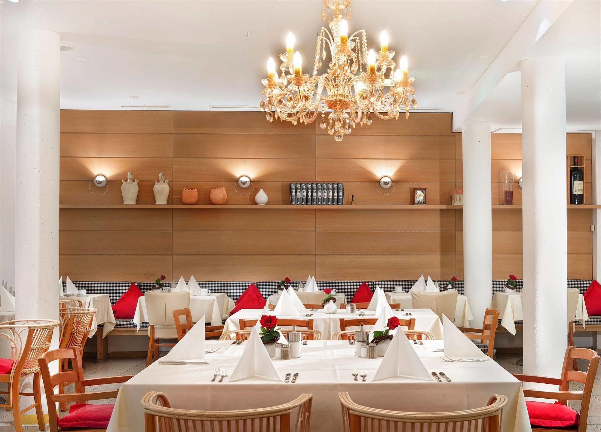 โรงแรมแอคเนสโฮฟ เนือร์นแบร์ค Nuremberg ร้านอาหาร รูปภาพ
