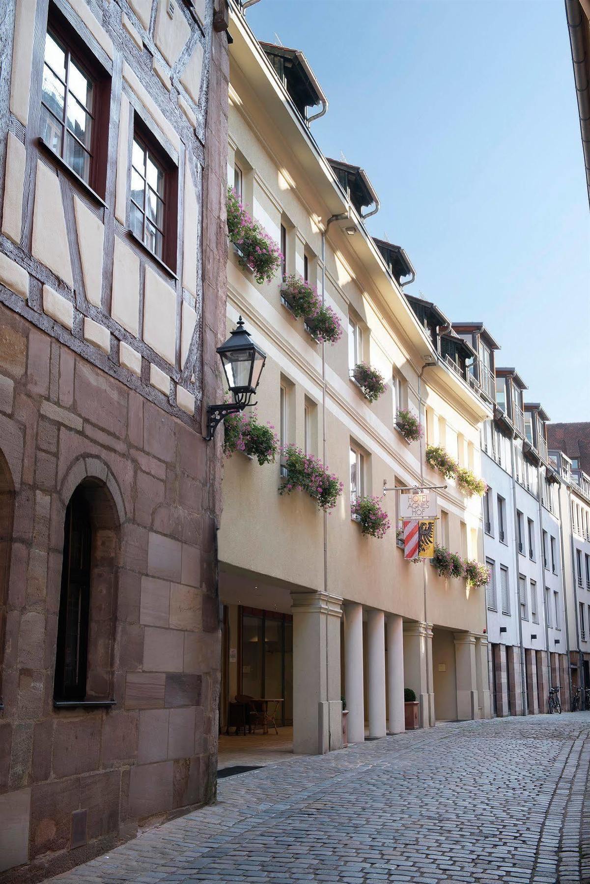 โรงแรมแอคเนสโฮฟ เนือร์นแบร์ค Nuremberg ภายนอก รูปภาพ