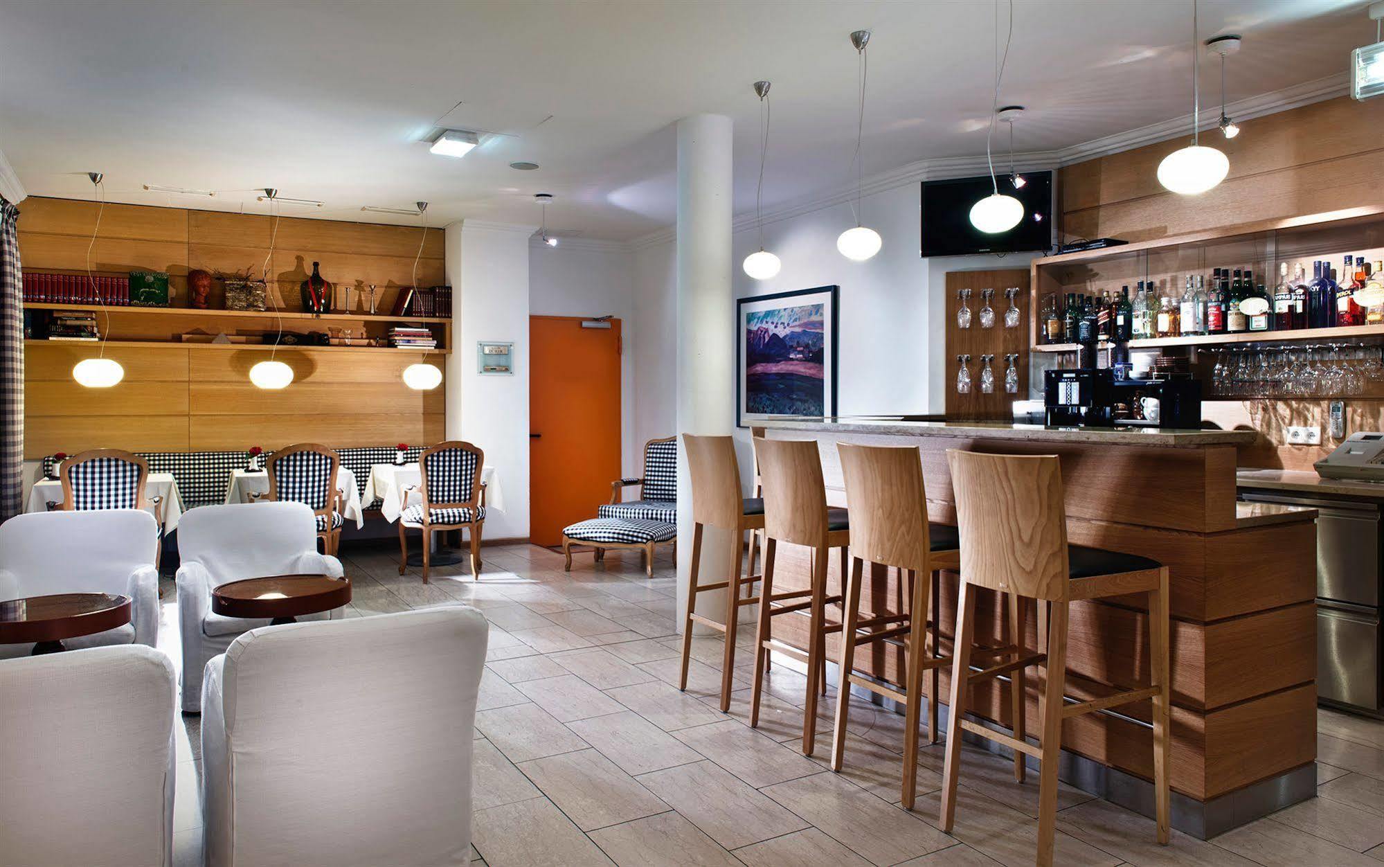 โรงแรมแอคเนสโฮฟ เนือร์นแบร์ค Nuremberg ร้านอาหาร รูปภาพ