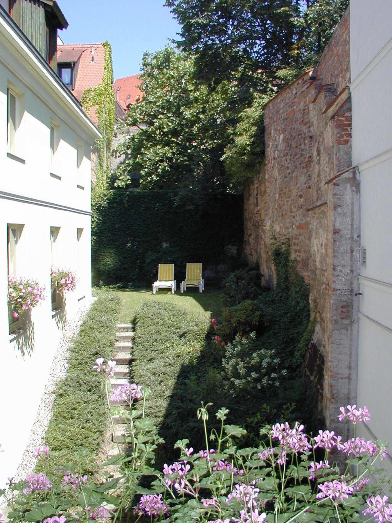 โรงแรมแอคเนสโฮฟ เนือร์นแบร์ค Nuremberg ภายนอก รูปภาพ